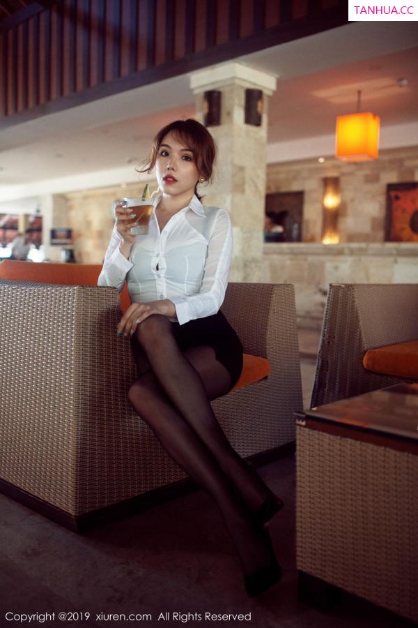 妮小妖  [XIUREN]高清写真图 2019.08.09 黄楽然第9张图片